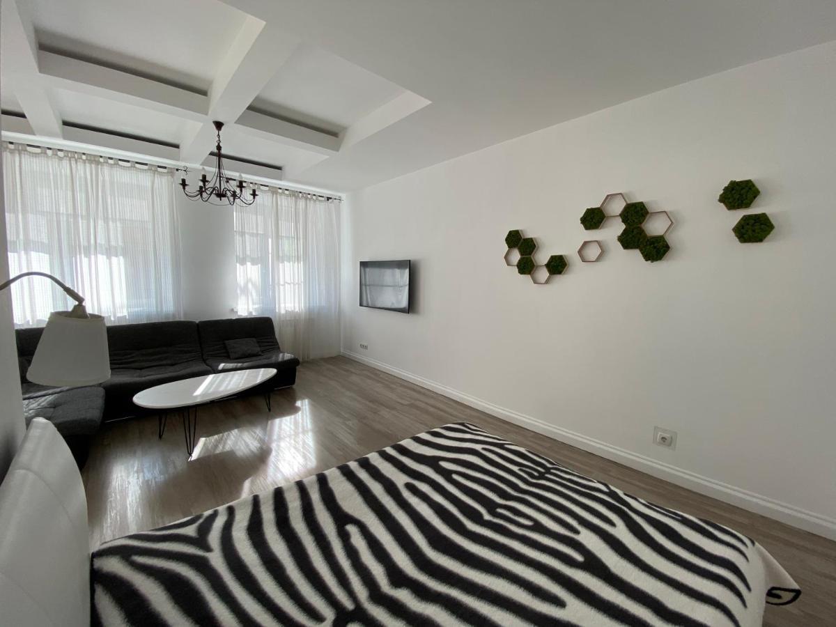 Bright Apartment Gomel Kültér fotó